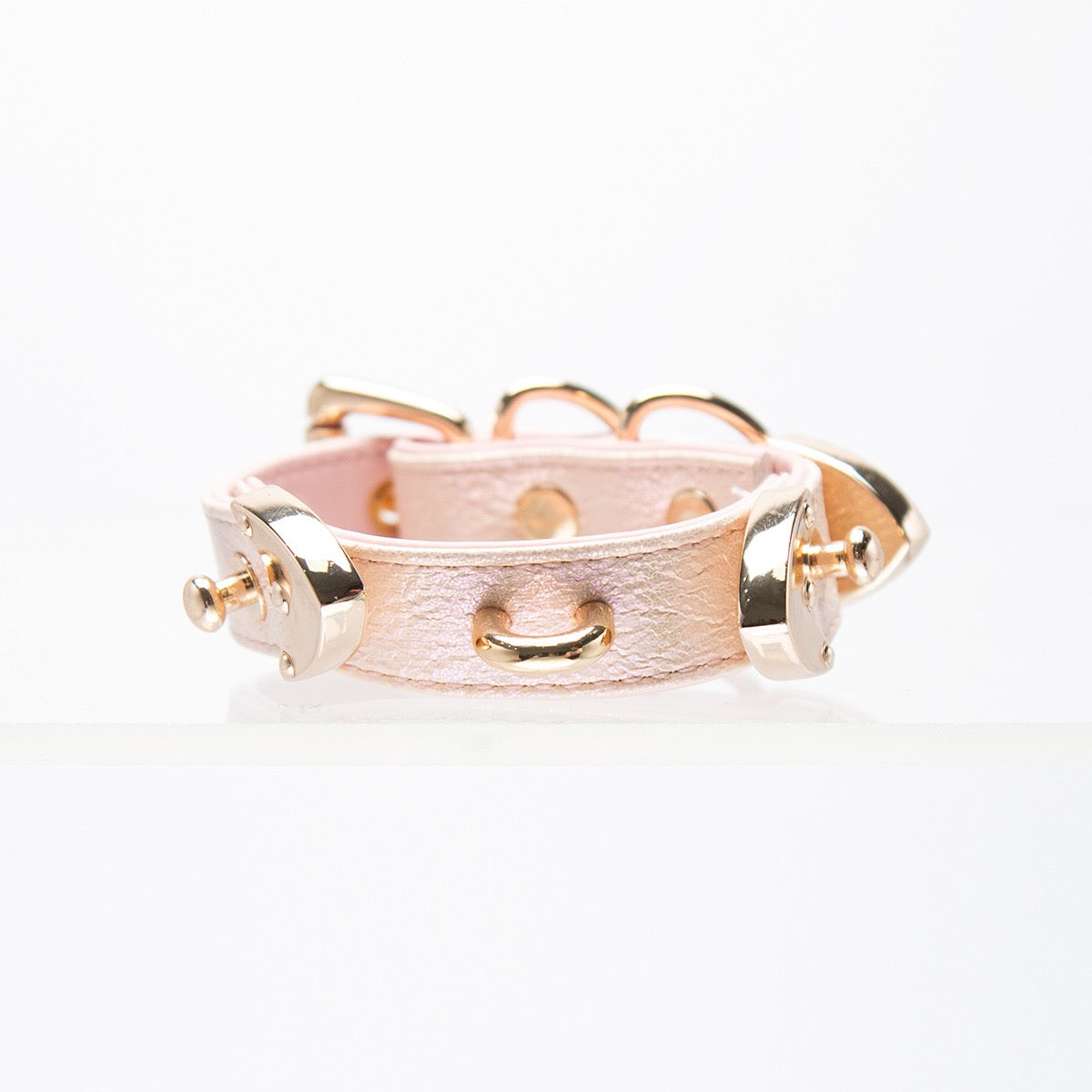 Laser PU Leather Laser Hand Cuffs Bracelet with Connect Chain Hook