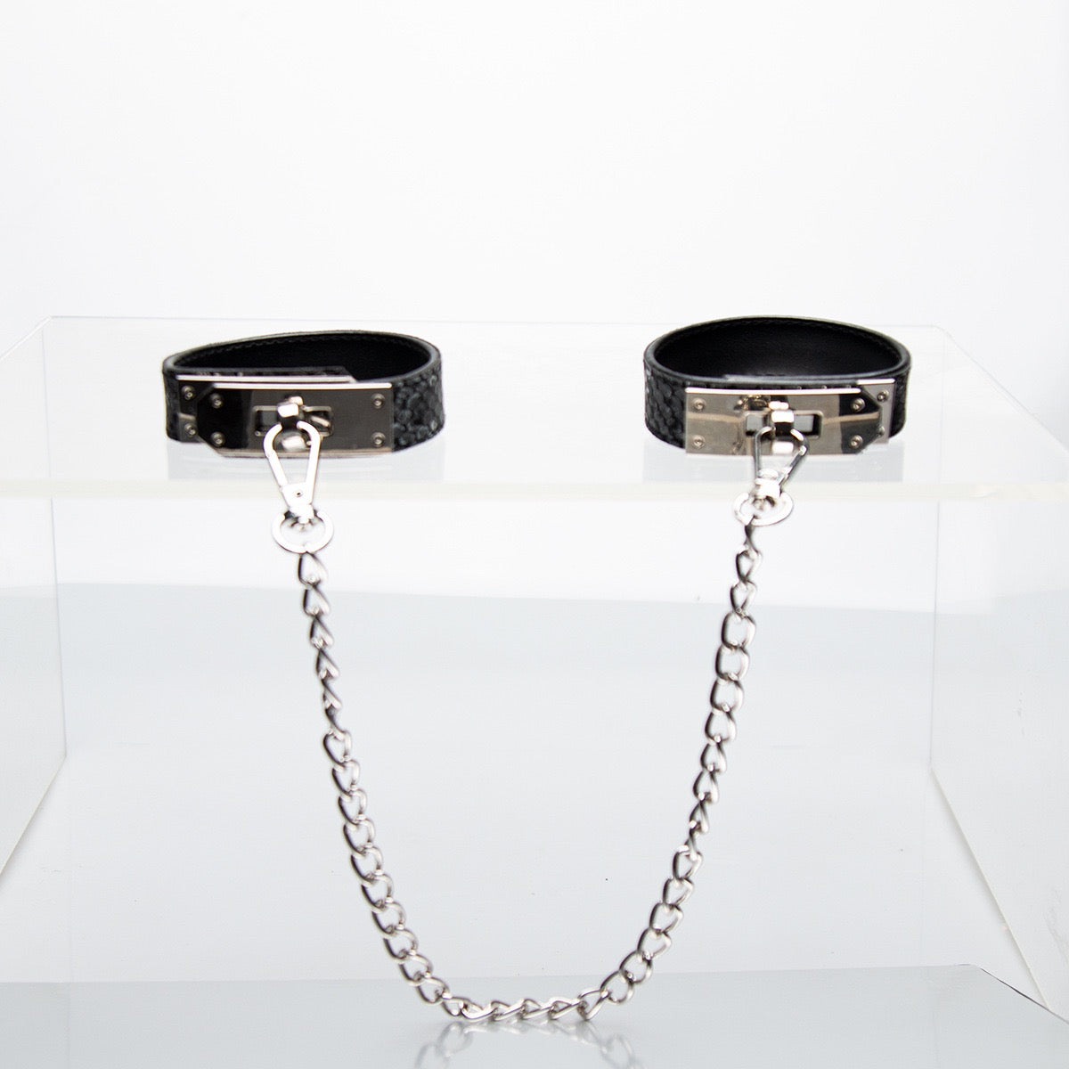 Laser PU Leather Snake Pattern Hand Cuffs Bracelet with Connect Chain Hook