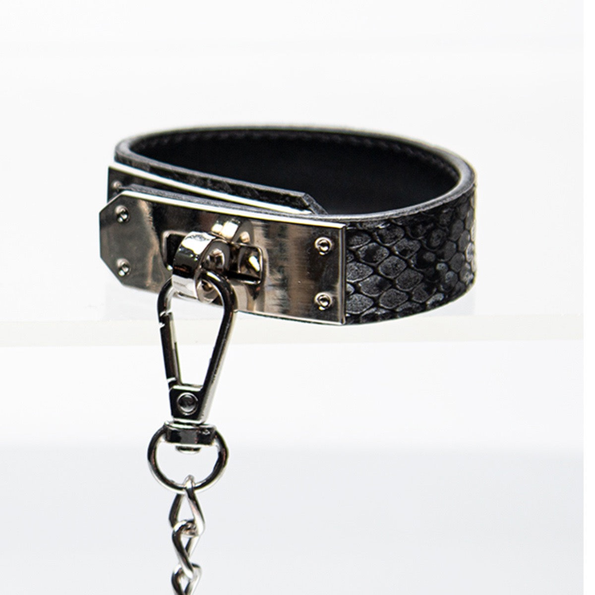 Laser PU Leather Snake Pattern Hand Cuffs Bracelet with Connect Chain Hook